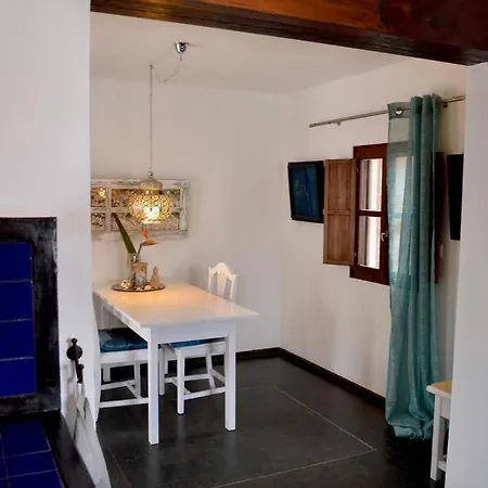 Casa Hibisco Mit Schoenem Garten