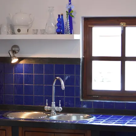 Casa Hibisco Mit Schoenem Garten Уга